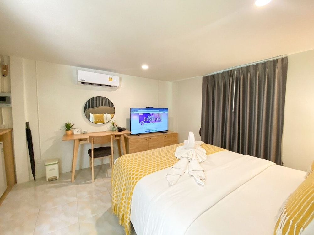 Permsuk Resort Deluxe Double Room 5