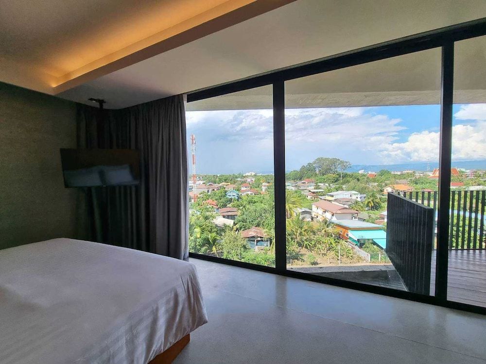 Superior Room, City View