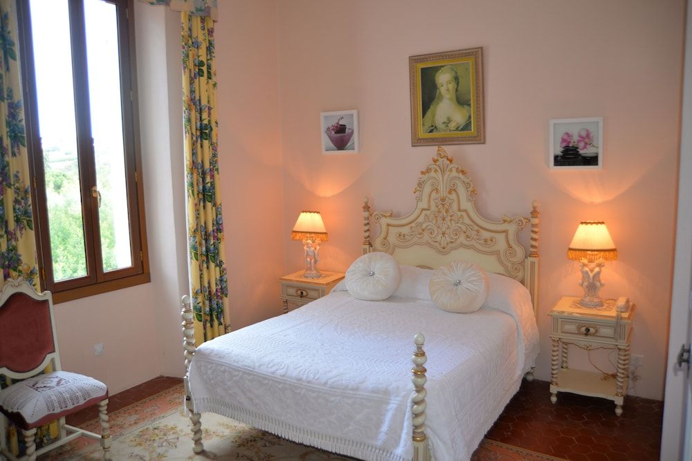 Double Room, Hill View (423)
