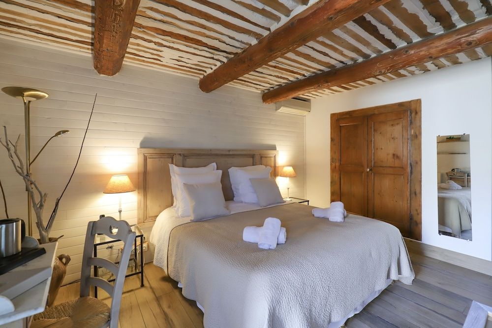 Superior Double or Twin Room (L'Etable)