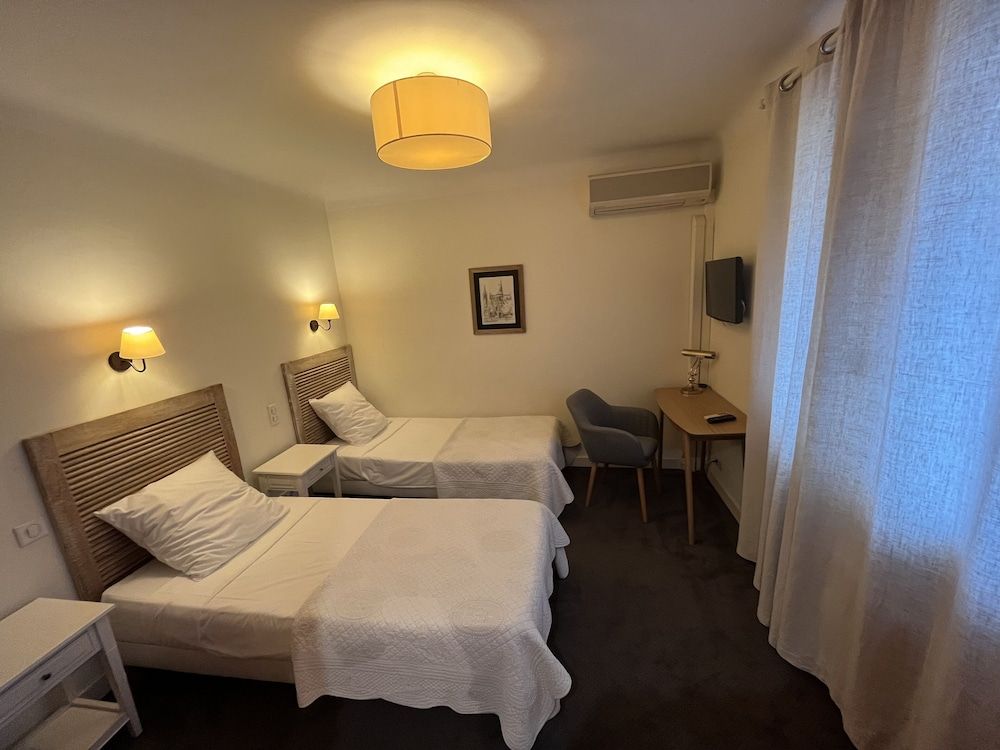 Classic Twin Room