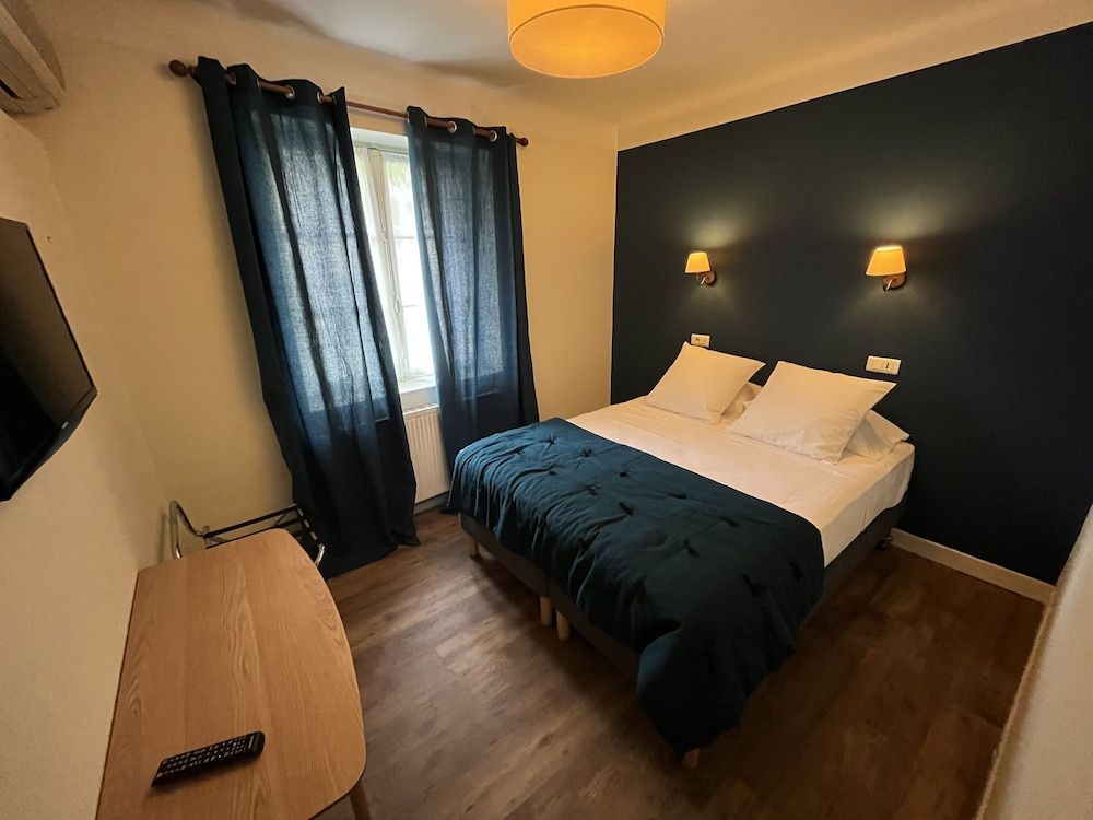 Basic Single Room