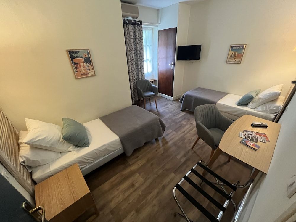 Classic Twin Room