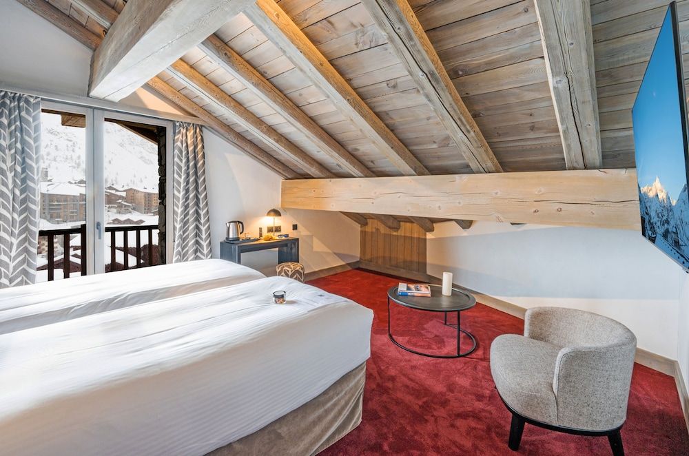 Superior Room, Balcony, Mountain View