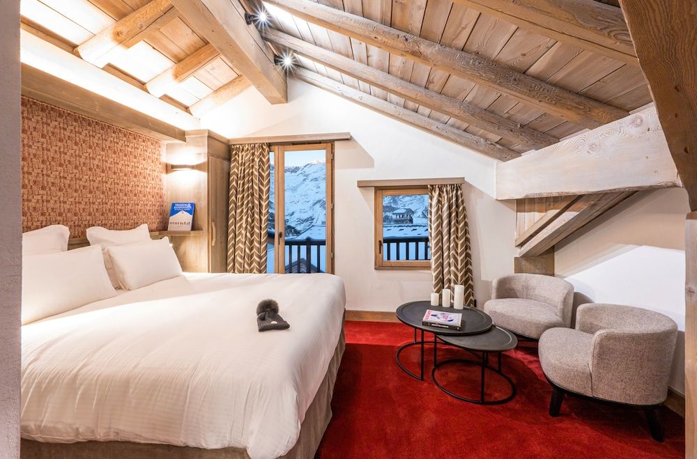 Superior Room, Balcony, Mountain View