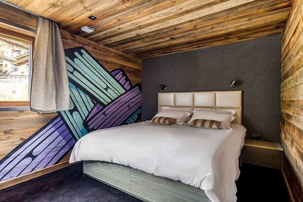 Double Room (Spy)