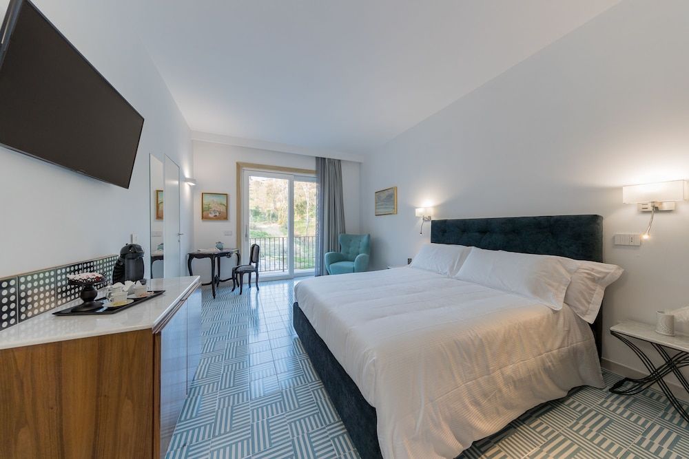 Hotel Myrtus Comfort Room, Sea View 7