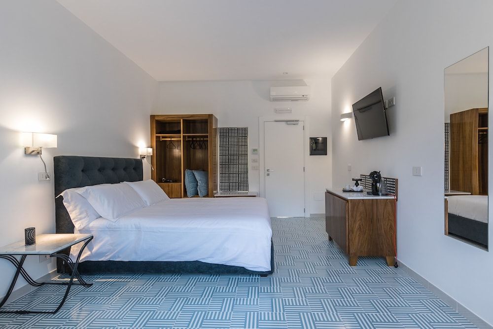 Hotel Myrtus Comfort Room, Sea View 10