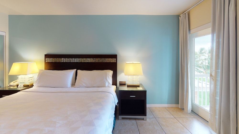 Suite, 1 Bedroom, Pool View