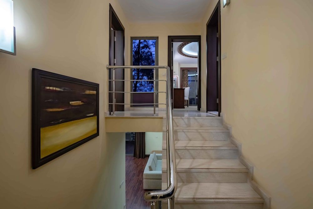 Executive Jacuzzi Villa