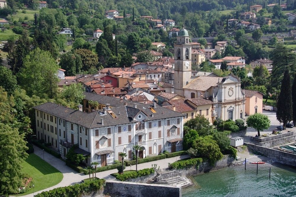 undefined Elena Apartment