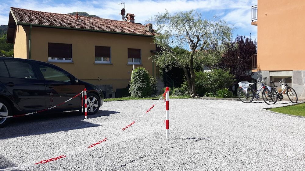 undefined Apartment With Garden and Private Parking 6