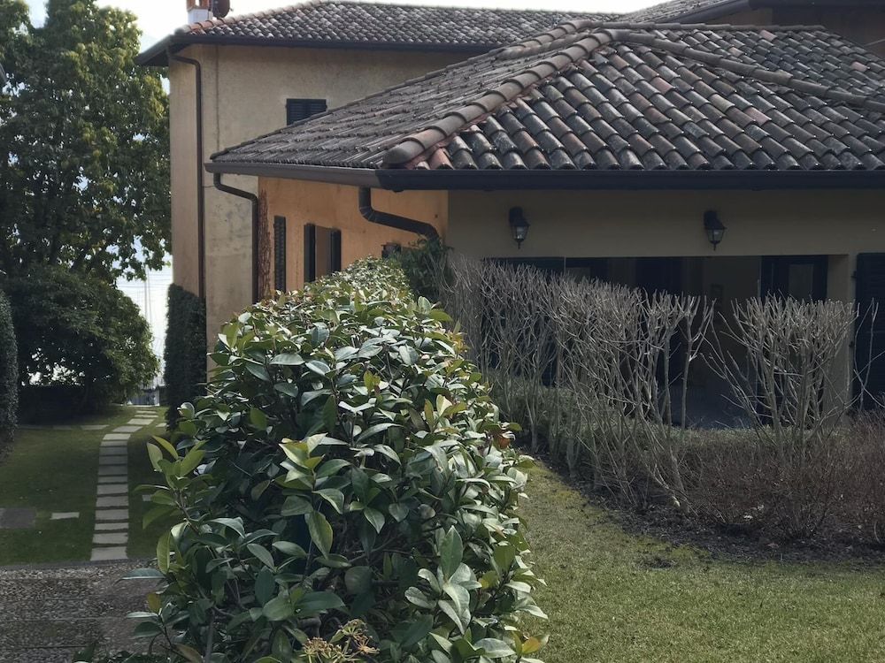 undefined Cottage Bellagio with private garden 4