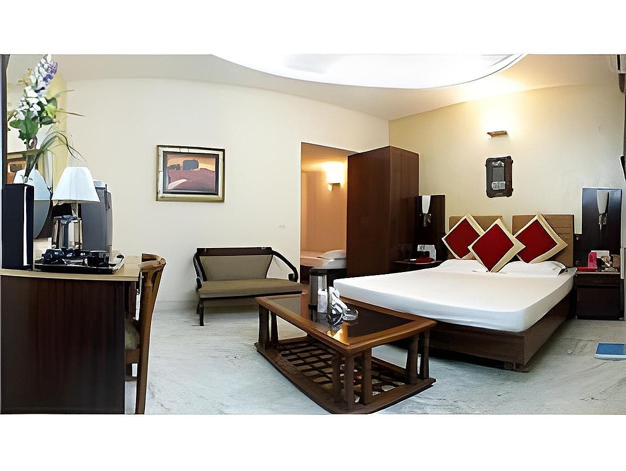 Casa Royal Executive Room 5