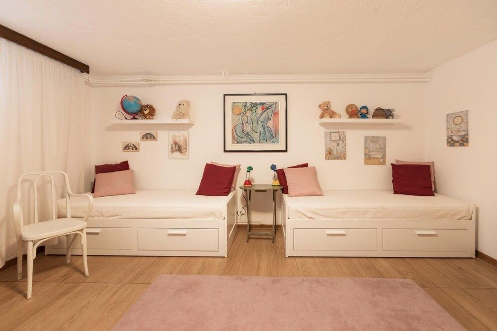 Maison Jaune by Wonderful Italy House 4