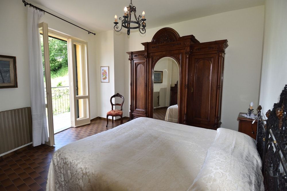 La Piccola Bellagio Panoramic Apartment, 2 Bedrooms, Balcony (Concordia) 3