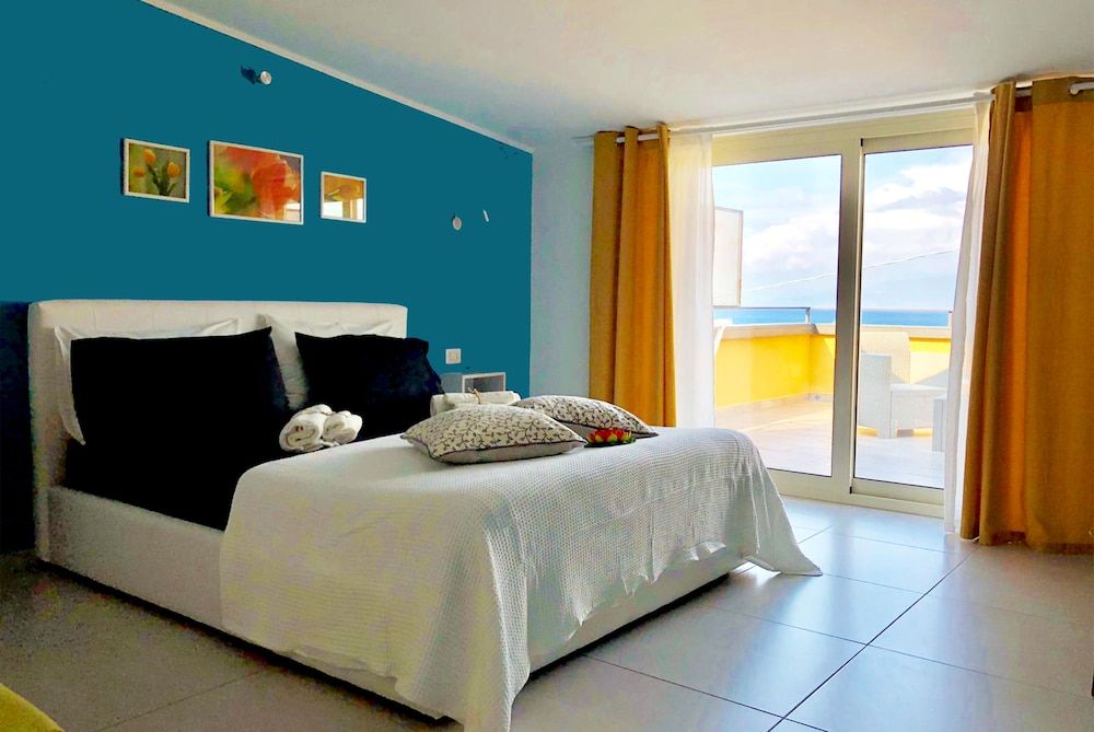 Deluxe Suite, Sea View