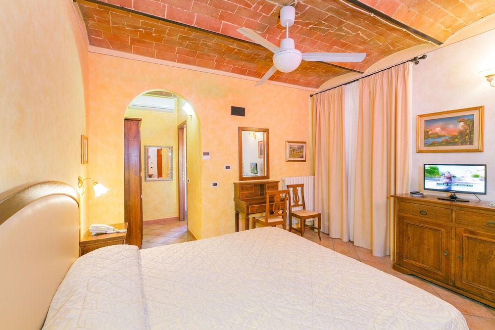 Agrihotel Elisabetta Comfort Double or Twin Room 5