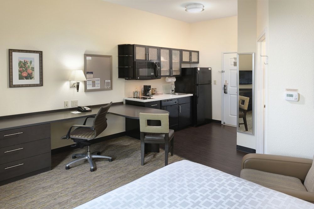Suite, 1 King Bed, Accessible (Communications, Mobility)
