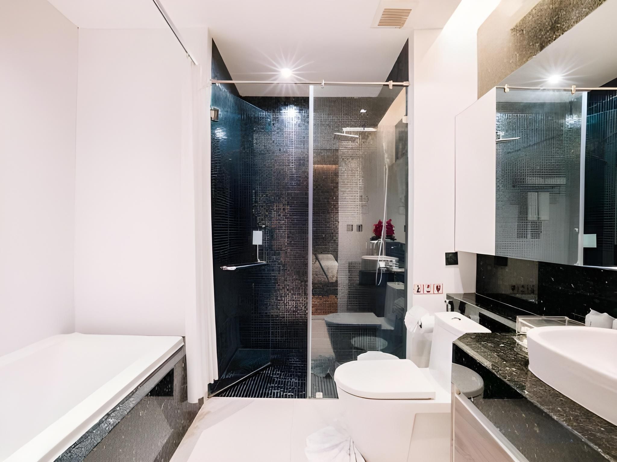 Firefly Two Bedroom Deluxe Suite