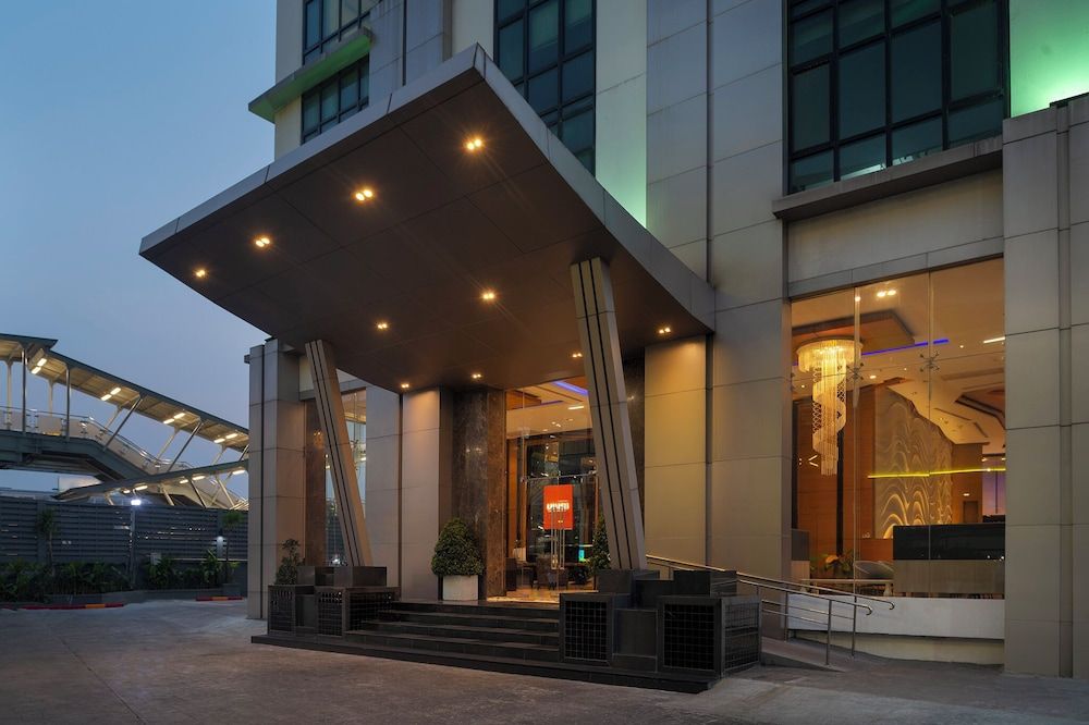 undefined Lumen Bangkok Srinakarin 10