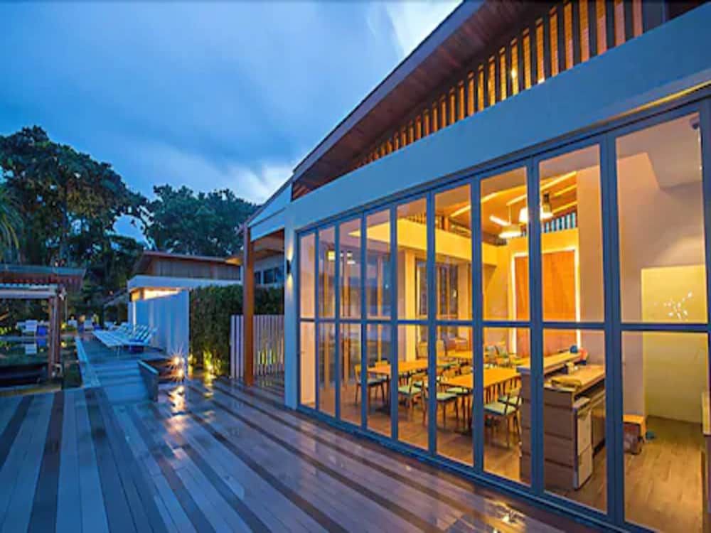 undefined Synergy Samui 9