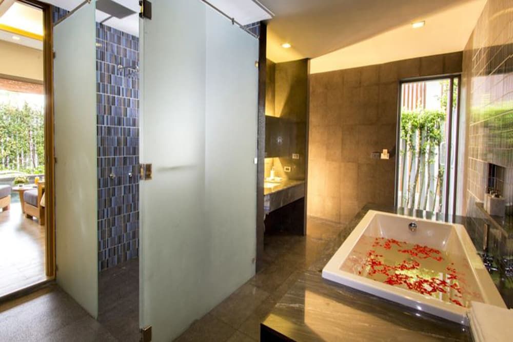 Synergy Samui Private Pool Villa Double Bed 6