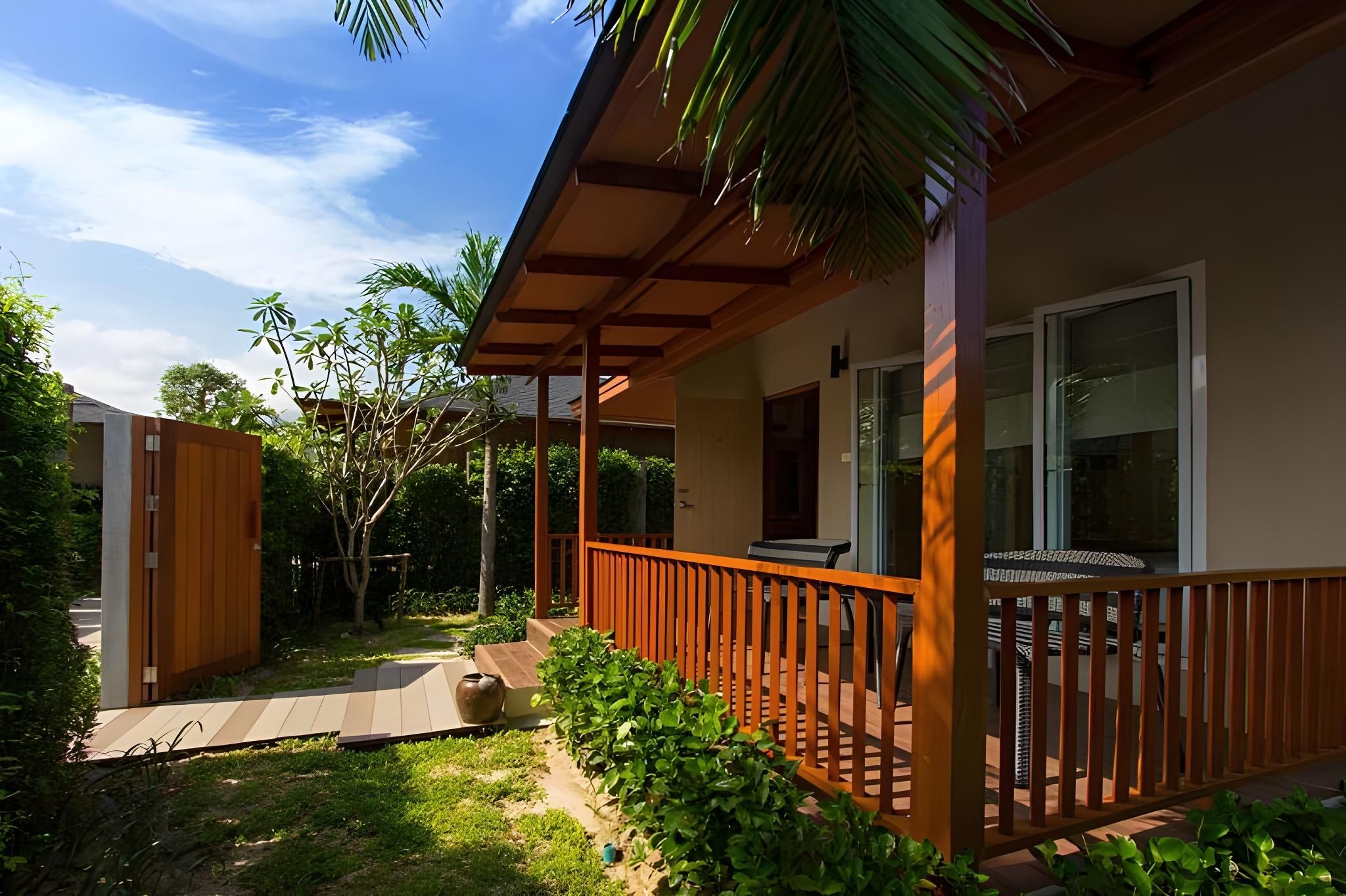 undefined Synergy Samui 6