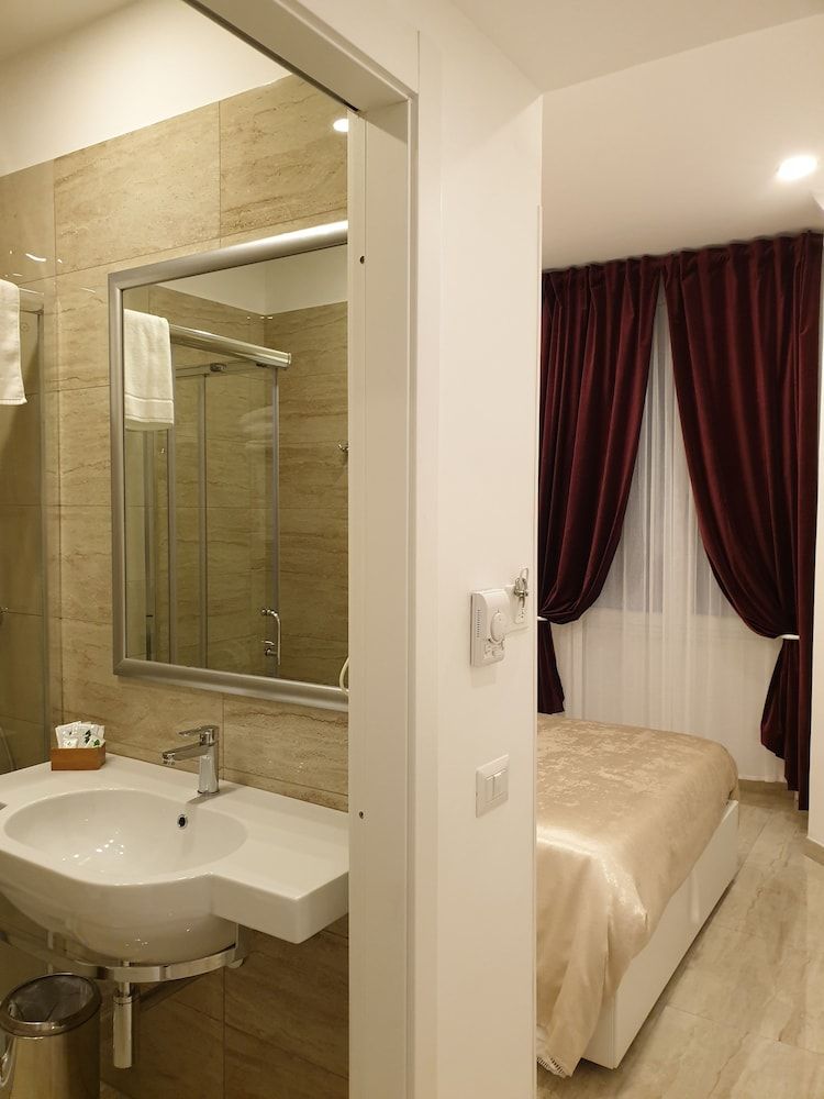 Museum Guest House Classic Double Room 11