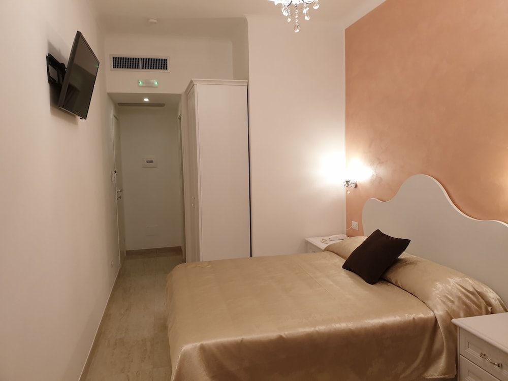 Museum Guest House Classic Double Room 12