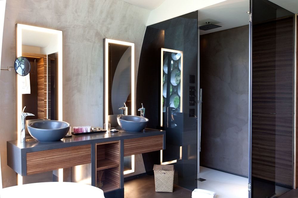 Mastinell Cava & Boutique Hotel by Olivia Hotels Collection Deluxe Suite 6