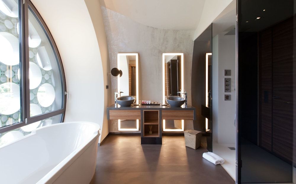 Mastinell Cava & Boutique Hotel by Olivia Hotels Collection Deluxe Suite 5