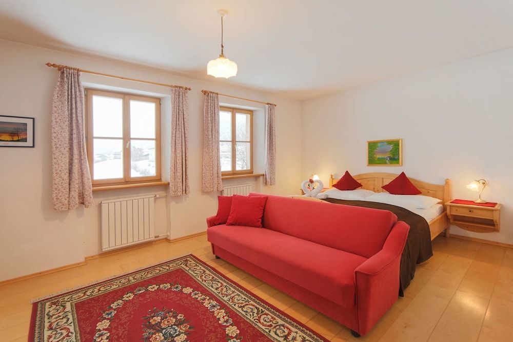 Comfort Room in the Dependance