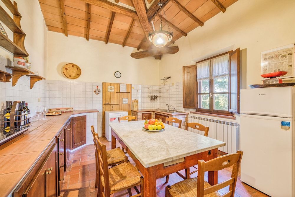 Sunflower apt With Shared Pool Family fun