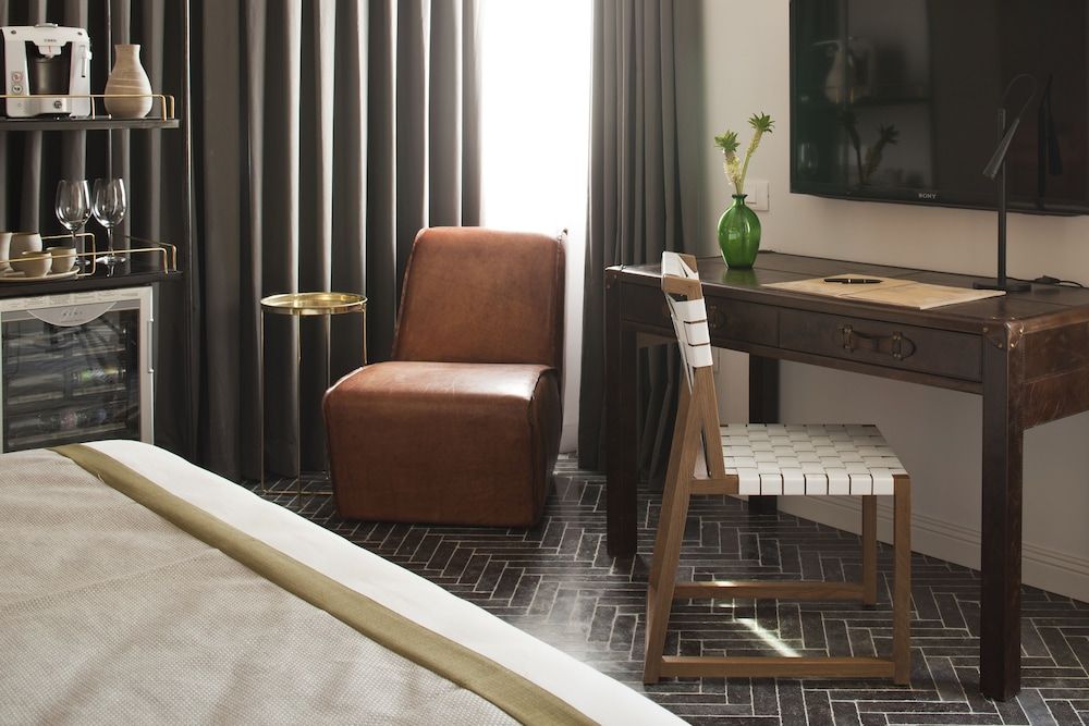 The Rothschild Hotel Tel Aviv's Finest Queen Suite 4