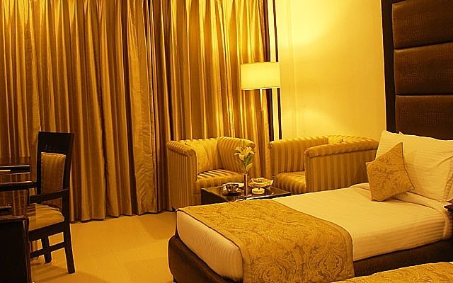 Hotel Shanti Palace Standard Room 2