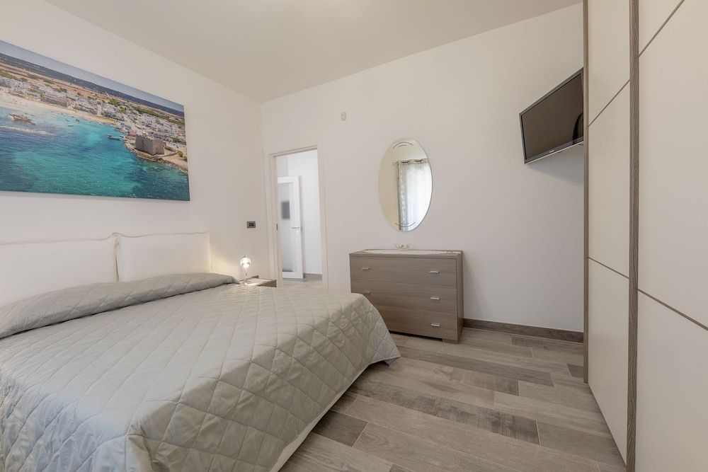 House, 3 Bedrooms, Balcony, City View