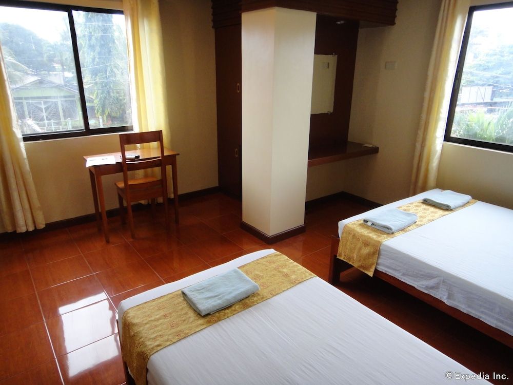 Angelic Mansion Deluxe Twin Room 8