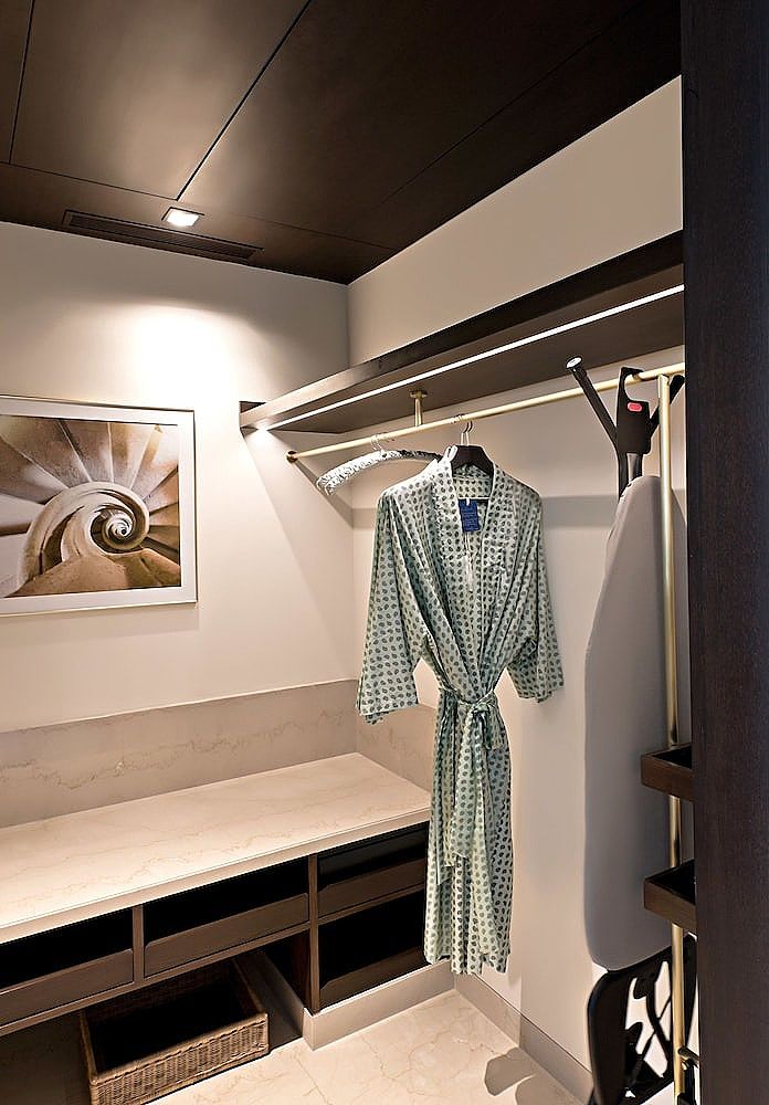 The Oberoi New Delhi Premier Plus Room  - access to residents lounge 9