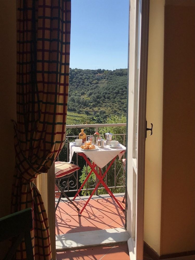 Deluxe Apartment, Balcony, Partial Sea View (Poggiolo)