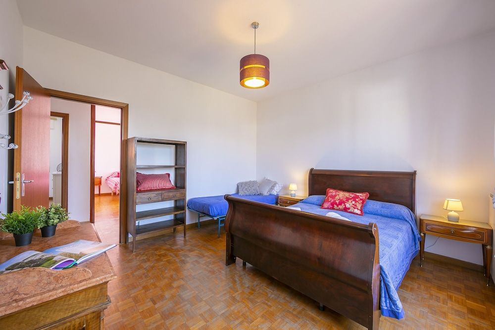 Standard Apartment, 4 Bedrooms, 2 Bathrooms (Residenza Il Parco Family  Retreat)