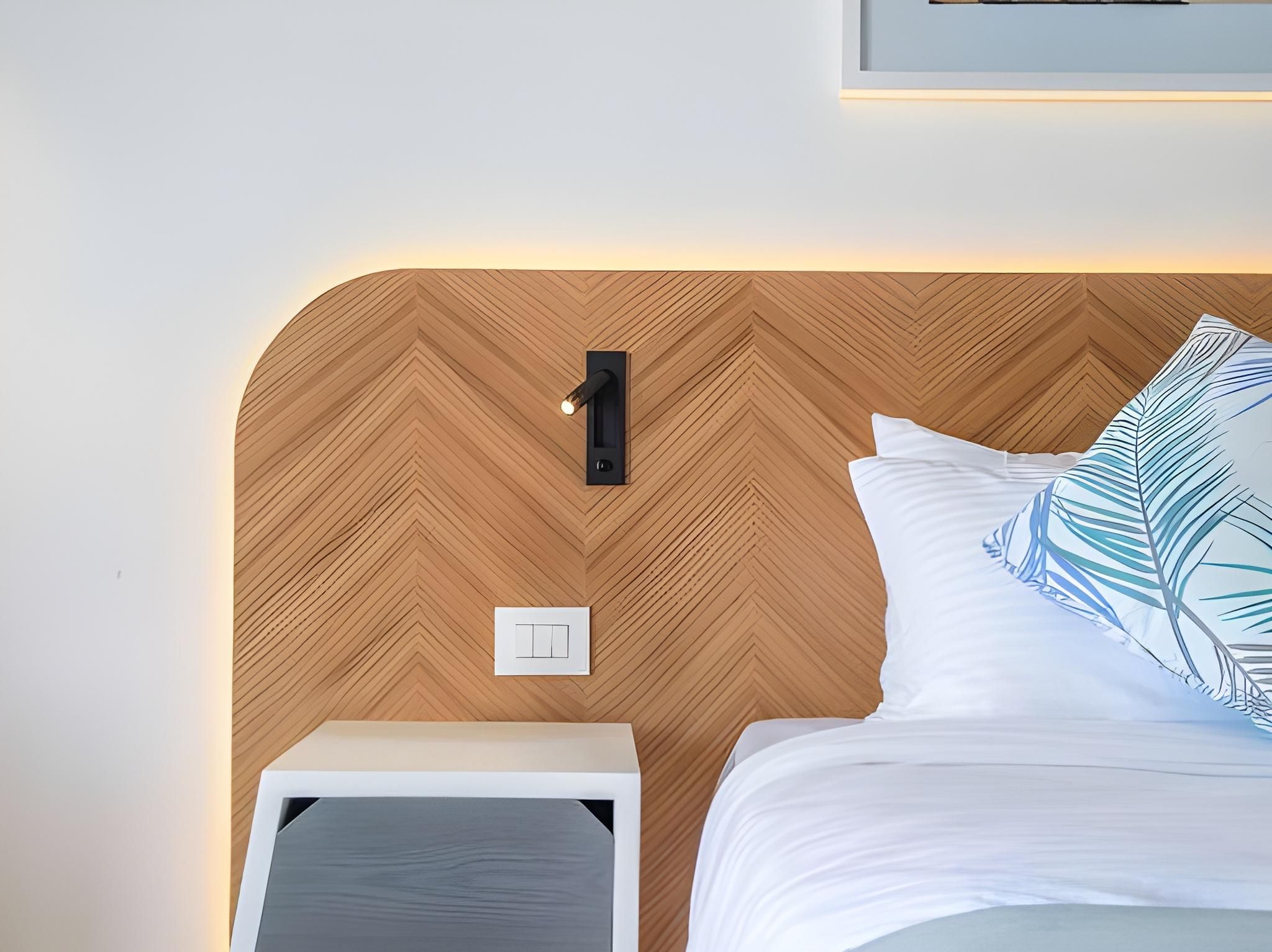 Corner Sea View Suite
