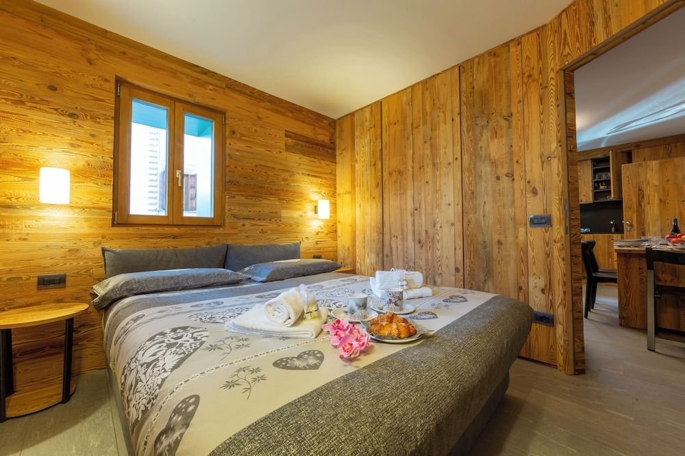 Family Apartment, 1 Bedroom (Marlies Ski in - Ski out Mt.50)