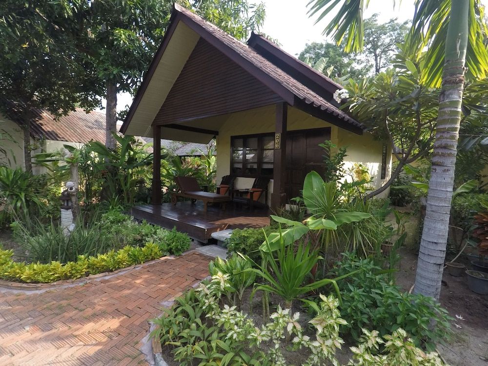 undefined O.P. Bungalow 3