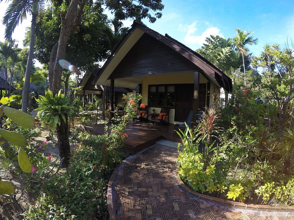 undefined O.P. Bungalow 8