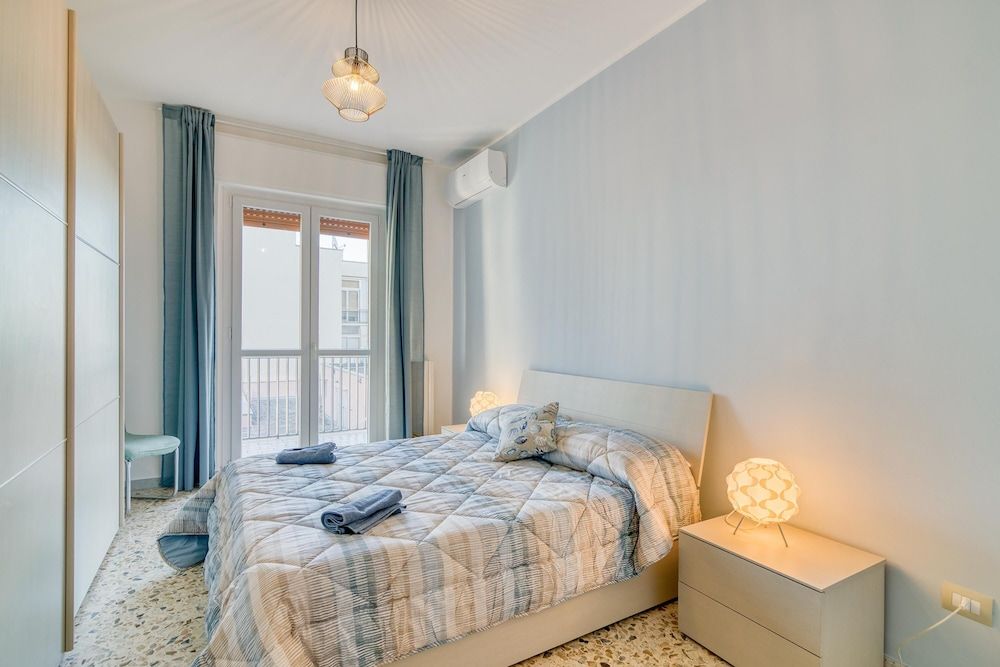 Family Apartment, 4 Bedrooms, Refrigerator & Microwave (Casa Pepitas apt sea front Monopoli)