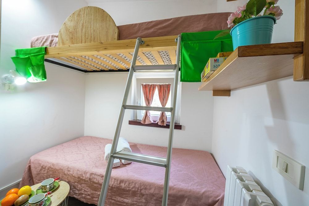 Family House, 2 Bedrooms (La Casa Sulla Roccia Trulli Pool)