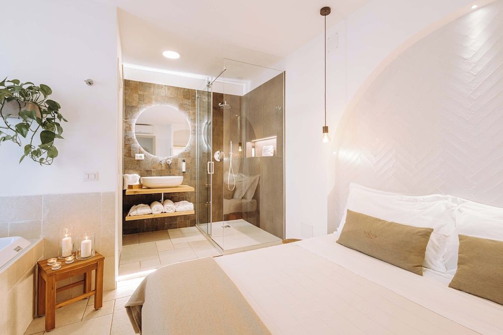 Dirium - exclusive rooms DOUBLE ROOM WITH HOT TUB 6