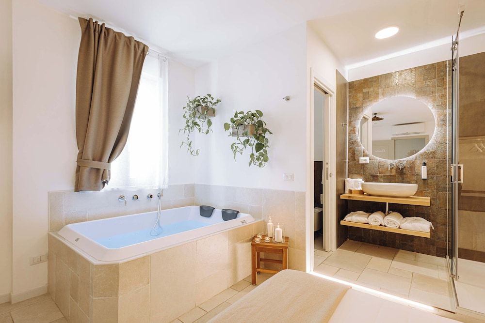 Dirium - exclusive rooms DOUBLE ROOM WITH HOT TUB 16