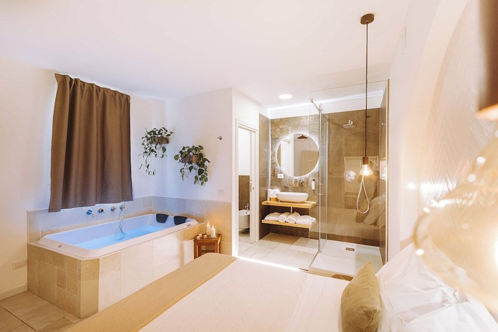 Dirium - exclusive rooms DOUBLE ROOM WITH HOT TUB 17